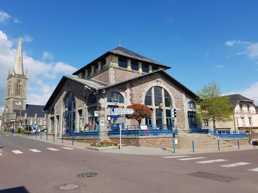 Appart'Hotel Le Frenchy Bréhal Extérieur photo